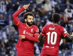 包含赛前亚冠焦点战，利物浦单刀错失，更衣室稳定，临场指挥获称赞的词条