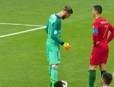 包含C罗赛事官方发布关键助攻新规，FPX争议不断！的词条