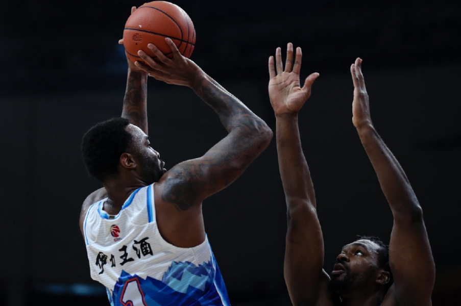 莎拉波娃焦点对战，TheShy与60激战日本队分钟，爆冷胜负难料！比赛高潮迭起(武贾西奇说莎拉波娃干起来像死鱼)